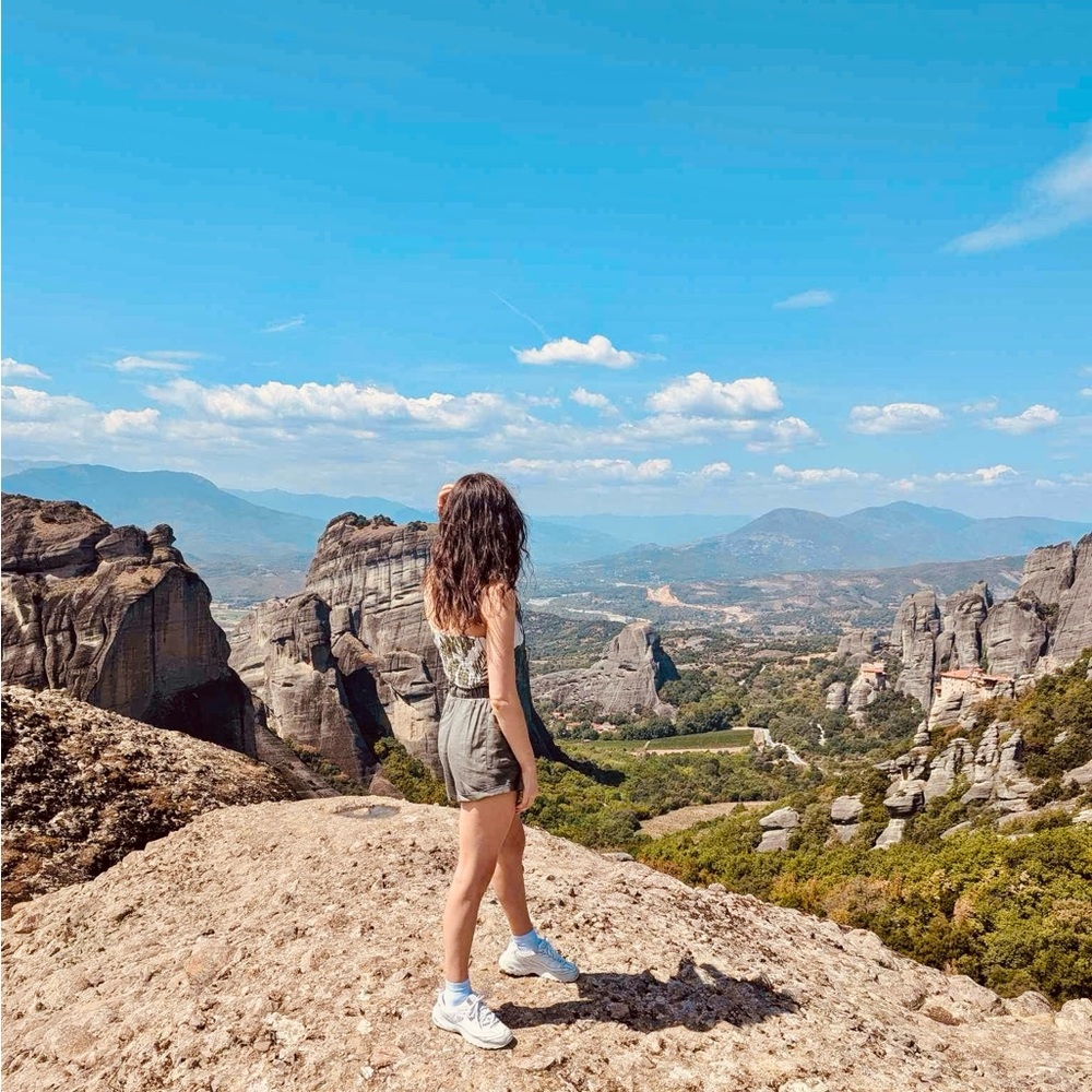 Meet your Posher, Ella